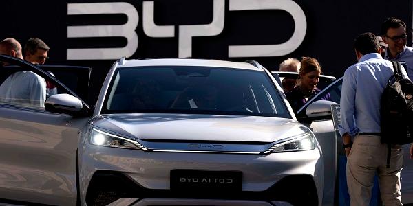 유럽 관세 인상에도 중국 전기차 막기 어렵다, 가격 인하와 투자 확대로 공세