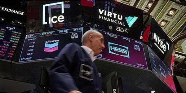 뉴욕증시 혼조세, 반도체주 긍정 전망에 S&P500와 나스닥은 또 사상 최고치