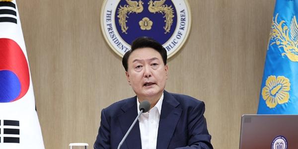 [미디어토마토] 윤석열 지지도 34.4%, 정당지지 민주 38.1% 국힘37.7% 