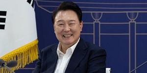 [리얼미터] 윤석열 지지율 34.7%, 정당지지 국민의힘 38.4% 민주당 36.1%