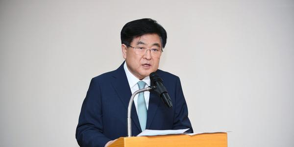 HD현대 회장 권오갑 사장단 소집해 위기의식 주문, 