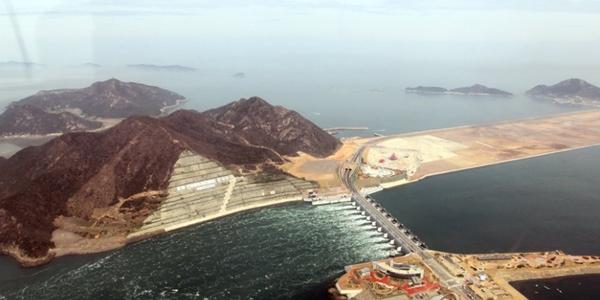 LIG넥스원, 새만금개발청과 새만금에 민·군 겸용 드론 테스트베드 조성 협약 