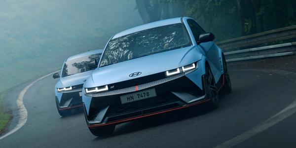 영국 자동차전문지 