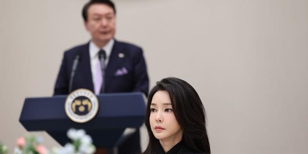 명태균 폭로에 김건희 '오빠’ 논란, 대통령실 대응에 ‘신뢰 추락’ 비판 커져