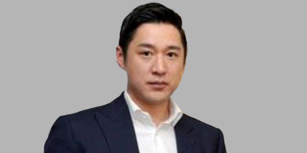 동화약품 오너 4세 윤인호 '왕좌 등극' 초읽기, 지분승계 이어 대표직 꿰차나