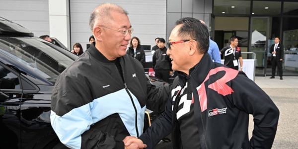 현대차·토요타 레이싱 페스티벌 개최, 정의선 토요타 회장과 공개석상 첫 만남