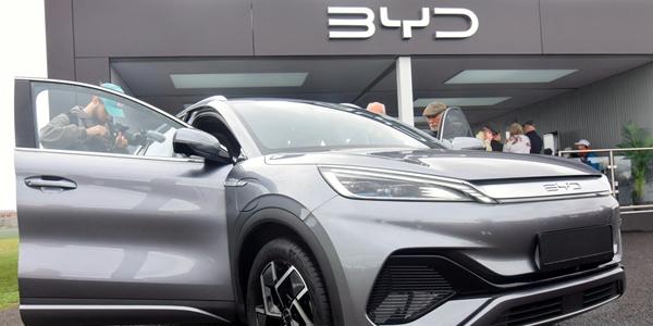 중국 BYD 3분기 매출 미국 테슬라 제쳐, 분기 매출 기준으로 처음  