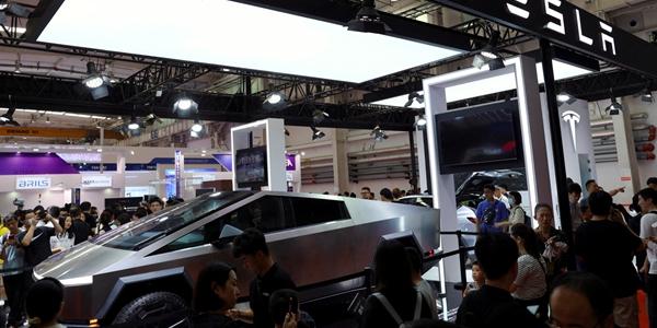 테슬라 11월 중국 제조 전기차 판매량 7만8천여 대, 작년보다 4.3% 감소 