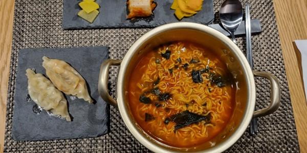 하림 '더미식 오징어라면' 출시, 5가지 해산물 육수에 동결건조 오징어까지