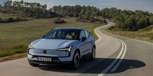 볼보 11월 미국 전기차 판매량 493대 그쳐, 신차 지연에 비싼 가격이 원인