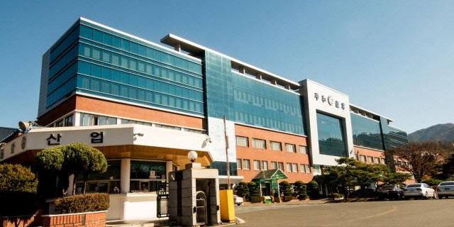 [Who Is ?] 김종석 평화홀딩스 회장