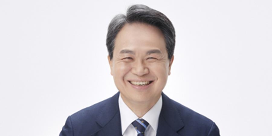 신한금융 경영진의 화끈한 자사주 매입, 진옥동 '밸류업' 호소에 힘 실어줬다