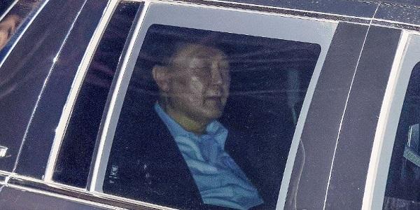 대통령실 비서실장 정진석 포함 참모진, 서울구치소 찾아 윤석열 면회