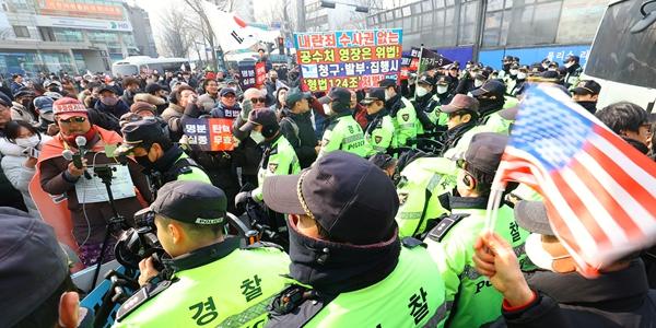 블룸버그 '한미동맹 균열 가능' 논평, 