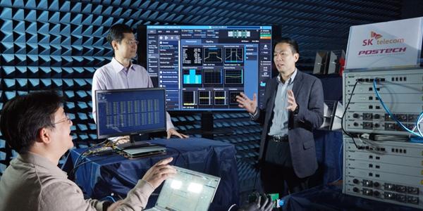SK텔레콤 포스텍과 스마트폰 안테나 확장 기술 개발, 전송 품질 향상   