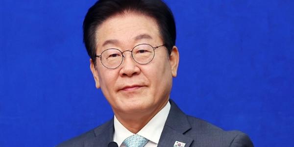 이재명 우클릭 행보에 민주당 내부 비판 확산, '실용주의 노선' 시험대 올라