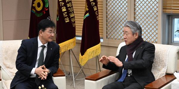 농협중앙회장 강호동, NH농협손보 방문해 '아침밥 먹기 캠페인' 독려