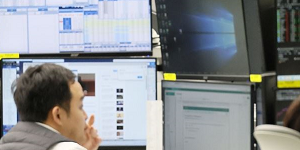 코스피 트럼프 상호관세 발표 예고에 장중 약세 2510선, 코스닥도 약보합세