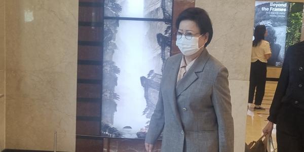 한미사이언스 경영권 분쟁 '4자연합' 우위, 임종훈 측 이사 2명 사임