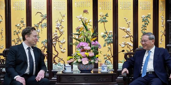 일론 머스크 트럼프 정부와 다른 '친중국 성향', 테슬라 주행보조 기능 승인이 변곡점 