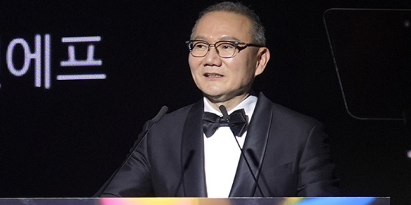 [Who Is ?] 김창수 F&F 대표이사 사장 겸 F&F홀딩스 회장