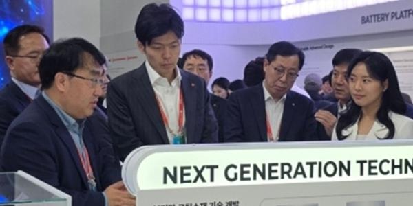 롯데바이오로직스 부담되는 적자전환, 후계자 신유열 '미증유 투자' 성과 절실 