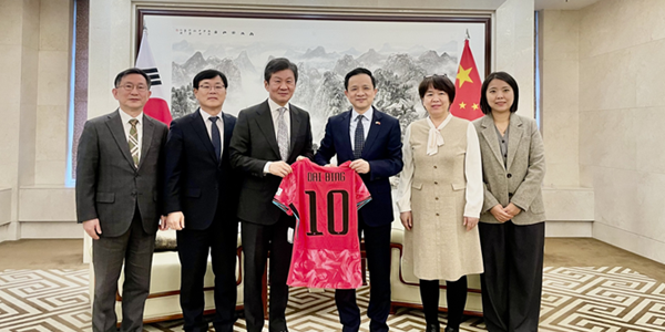 HDC그룹 회장 정몽규, 주한 중국대사 만나 우호적 협력관계 강화 논의