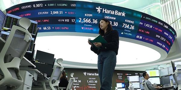 코스피 장중 외국인·기관 순매수에 2640선 상승, 코스닥은 740선 약보합