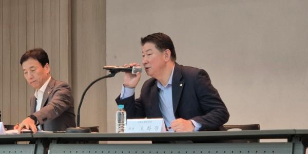 [현장] 저축은행중앙회장 오화경 '민감한 날' 실적 발표, 