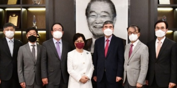 [Who Is ?] 송영숙 한미약품그룹 회장