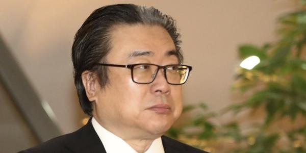 [씨저널] '주식부호 1위' 조정호가 쌓은 부의 비밀, 메리츠금융지주 주주친화와 오너 절세 사이  