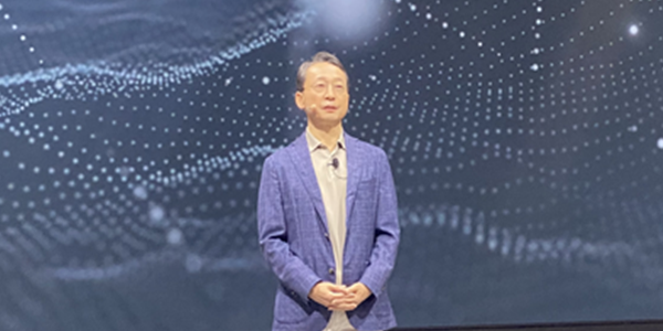 모빌리티쇼에도 등장한 HD현대 건설기계 굴착기, 조영철 