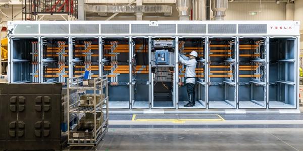 LG엔솔 삼성SDI 미중 '관세 전쟁'에 기회 본다, 테슬라 ESS배터리 대안 꼽혀