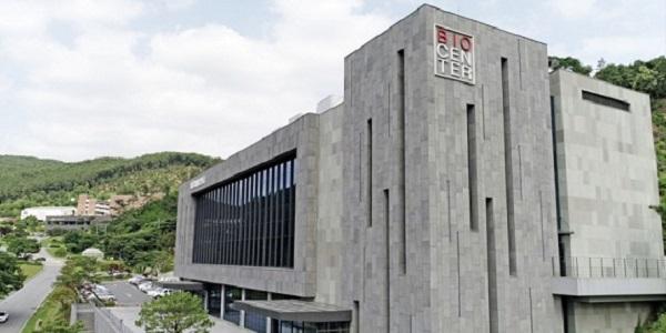  대웅제약 비강 스프레이 '노즈가드', 인플루엔자 A·B형 차단 효과 확인