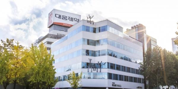 대웅그룹 글로벌 CFO 찾아, 해외사업 확대 '물갈이 인사'에 임원 줄줄이 짐싸