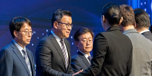 두산에너빌리티 사장 송용진, 제58회 과학의날 '과학기술 포장' 받아 