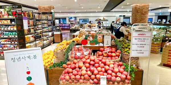 현대그린푸드, 온오프라인에 청년 농업인 농산물 집중 소개하는 전문관 조성 