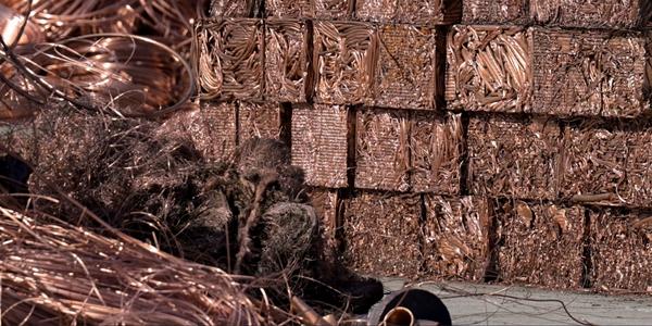 트럼프 관세 우려에 미국 구리 수요 급증, 미국 중국 확보 경쟁에 글로벌 가격 상승 전망