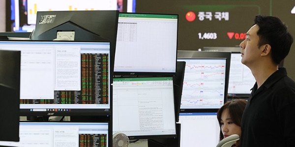 코스피 장중 하락 전환 2570선, 원/달러 환율 1400원대로 올라