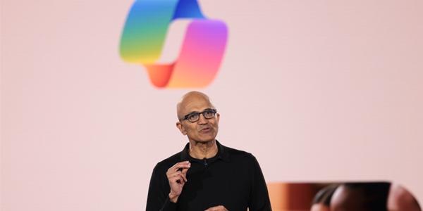 MS 일론 머스크의 xAI 챗봇 '그록' 도입 추진, 