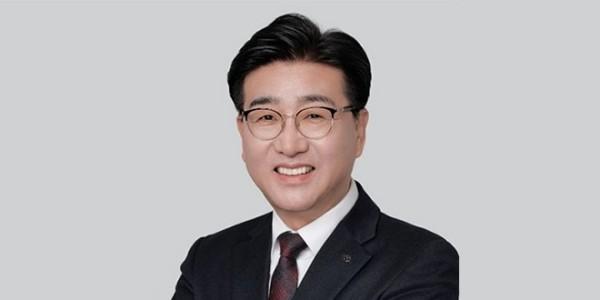 [4대 금융 저축은행] '원톱' 신한저축은행, 채수웅 10년 연속 순이익 이상무