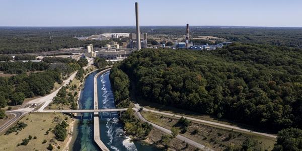 '석탄산업 부양' 트럼프 정부, 전력 공급 과잉에도 발전소 수명 연장 명령