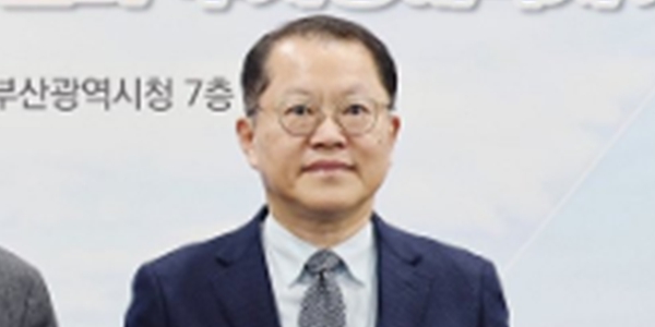 한화오션 실적 질주에도 웃지 못하는 이유, <a href='https://www.businesspost.co.kr/BP?command=article_view&num=401530' class='human_link' style='text-decoration:underline' target='_blank'>김희철</a> 상생경영은 'OK' 안전경영은 '글쎄'