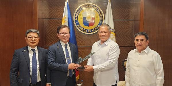 KAI, 필리핀 국방부와 '1조 규모' FA-50 12대 수출계약 체결