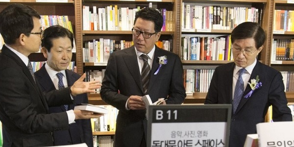 [Who Is ?] 정지선 현대백화점그룹 회장 겸 현대백화점 대표이사