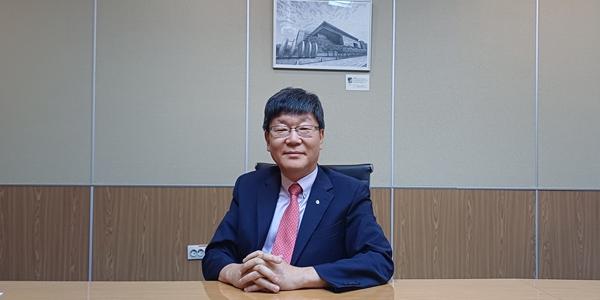 [K금융 신흥국을 가다 우즈베키스탄②] KDB우즈베키스탄 행장 이영록 