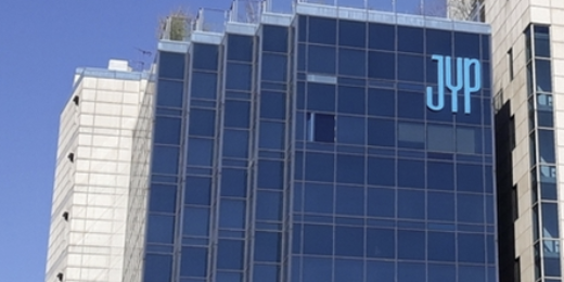 JYP엔터 2분기 실적 분기 사상 최대, 작년보다 매출 2배 영업이익 5배 늘어 