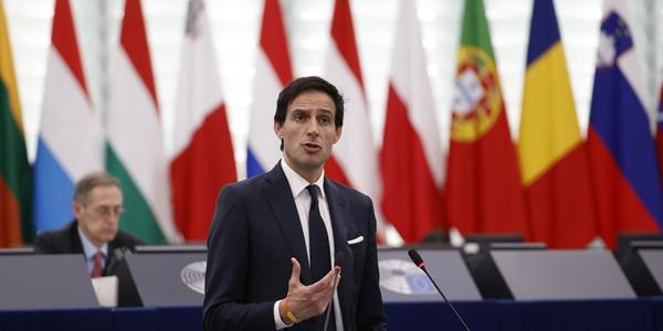 유럽연합 중국에 더 강력한 기후대응 촉구, 