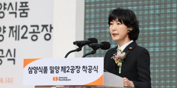 삼양식품 코카콜라처럼 가고 싶다, 감정수 불닭볶음면 '불패신화'와 '반짝성공' 갈림길에서 