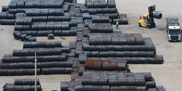 품목관세 50% 유지에 철강업계 '쇼크', 